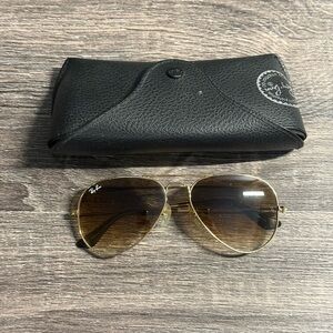 Ray-Ban Gold Aviator Sunglasses